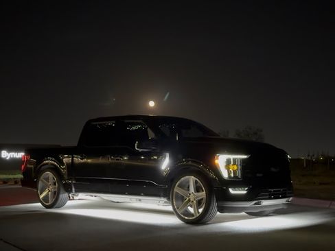 Used 2021 Ford F150 XLT w/ Equipment Group 302A High AWD/4WD image 12