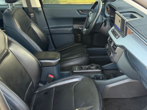 Used 2022 Ford Maverick Lariat w/ Lariat Luxury Package AWD/4WD image 24