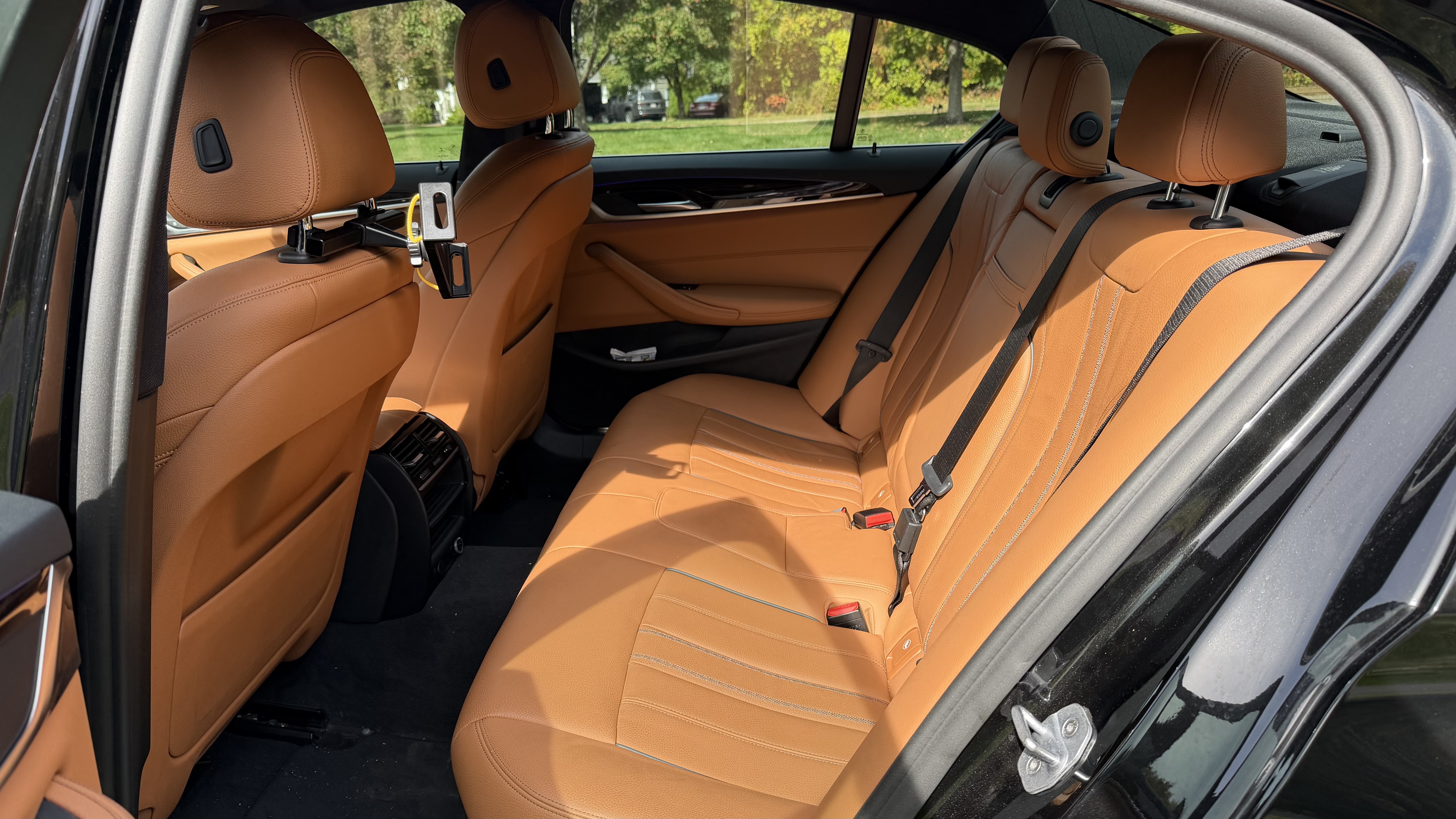 Used 2019 BMW 530e xDrive AWD/4WD image 16