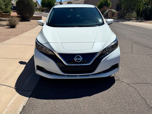 Used 2021 Nissan Leaf S w/ S Charge Package FWD image 2
