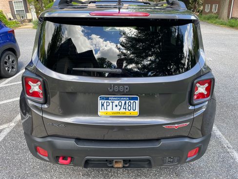 Used 2016 Jeep Renegade Trailhawk AWD/4WD image 20