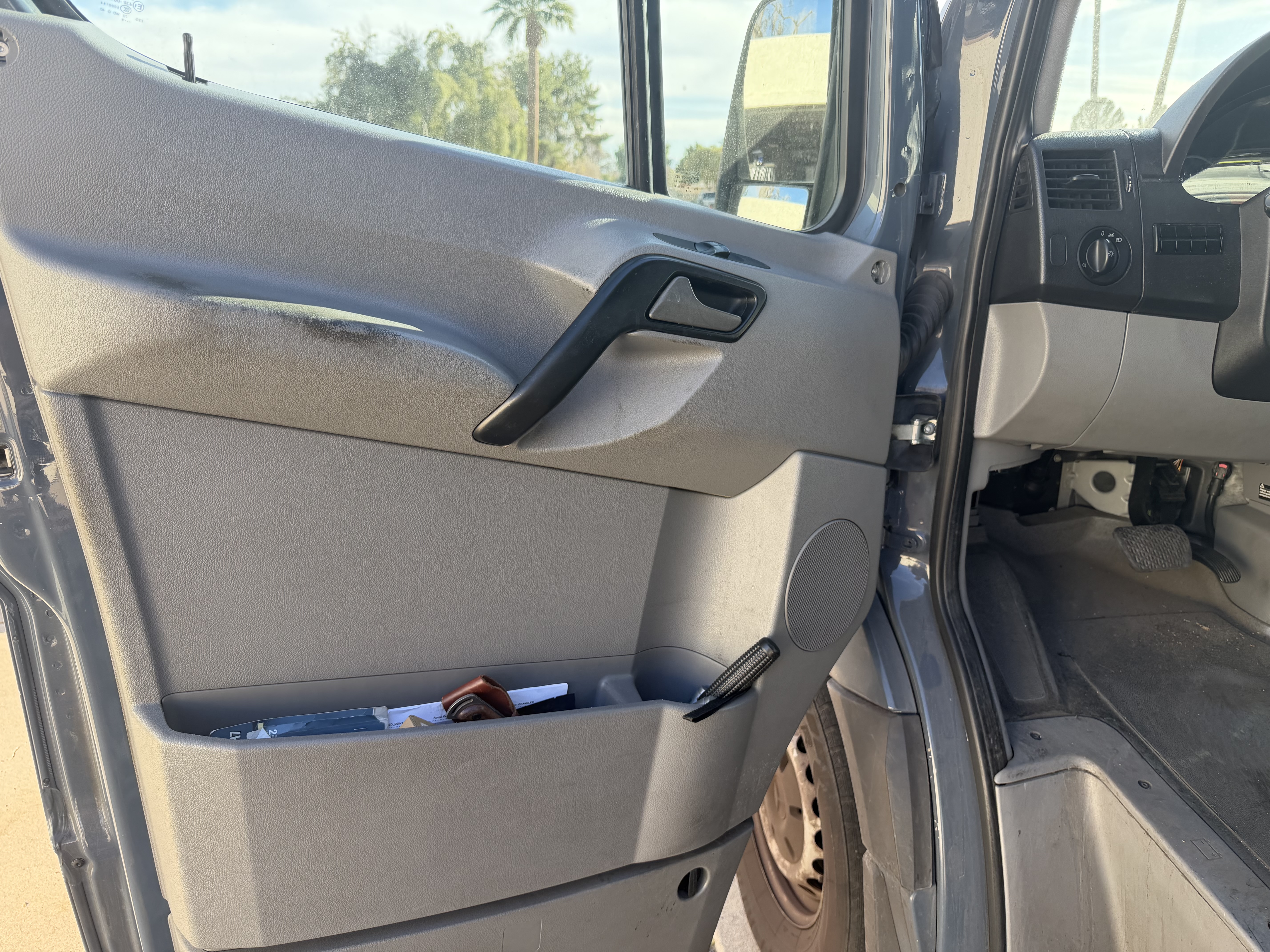Used 2018 Mercedes-Benz Sprinter 2500 image 10