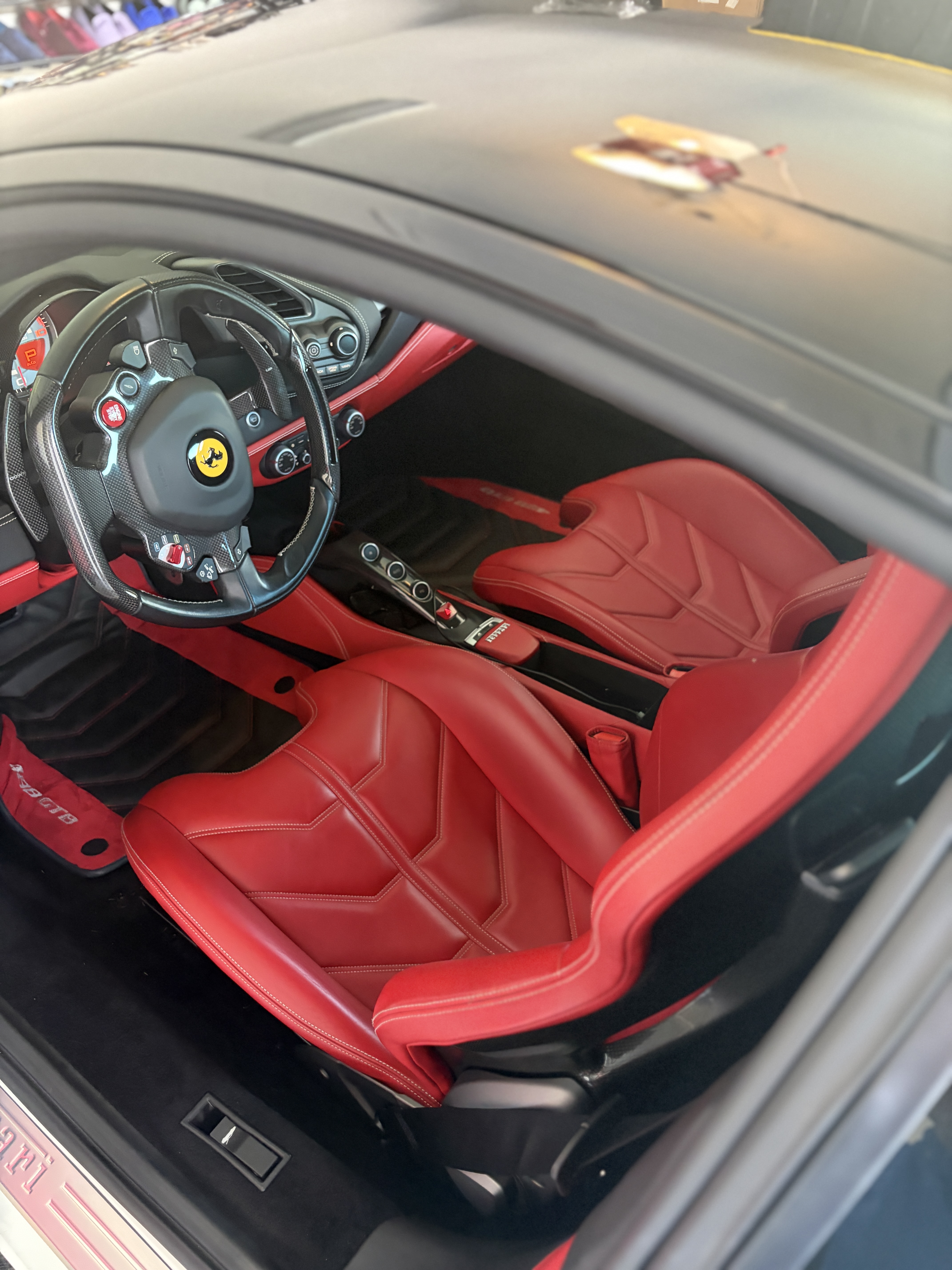Used 2018 Ferrari 488 GTB RWD image 20