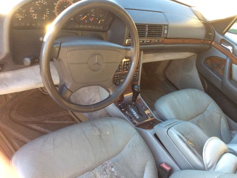 Used 1995 Mercedes-Benz S 320 image 10
