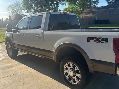 Used 2022 Ford F250 King Ranch w/ King Ranch Ultimate Package image 13