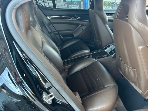 Used 2016 Porsche Panamera GTS image 14