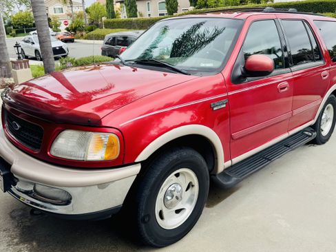Used 1998 Ford Expedition 4WD image 4