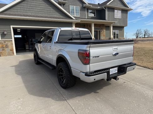 Used 2014 Ford F150 FX4 w/ Equipment Group 402A Luxury image 15