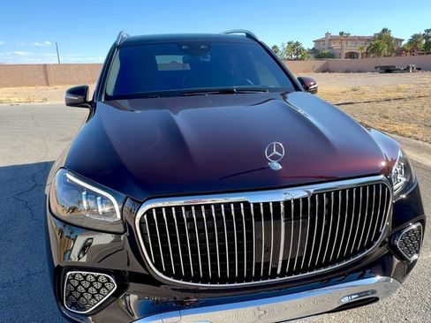 Used 2024 Mercedes-Benz Maybach GLS 600 4MATIC image 1