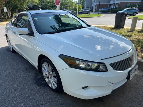 Used 2010 Honda Accord EX-L image 1