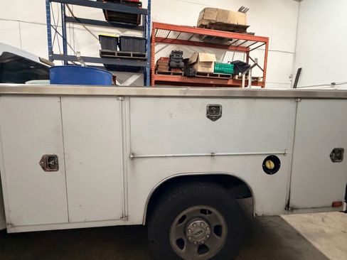 Used 2011 Ford F350 XL w/ XL Value Pkg RWD image 10