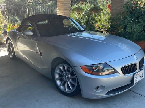 Used 2003 BMW Z4 2.5i image 14