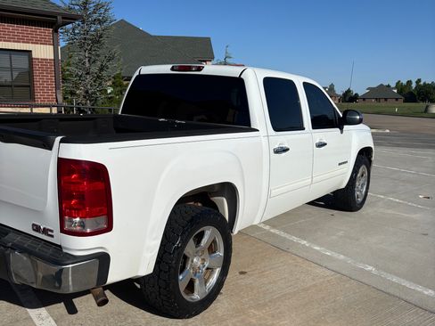Used 2010 GMC Sierra 1500 SL RWD image 5