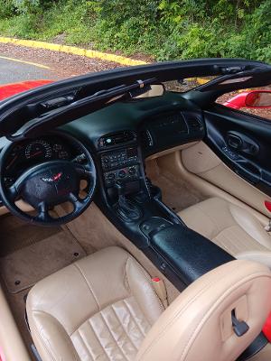 Used 2001 Chevrolet Corvette Convertible RWD image 6
