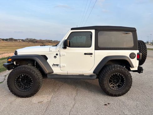 Used 2023 Jeep Wrangler Sport image 1