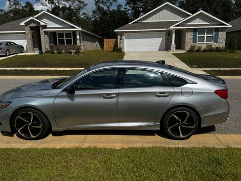 Used 2021 Honda Accord Sport Special Edition image 2
