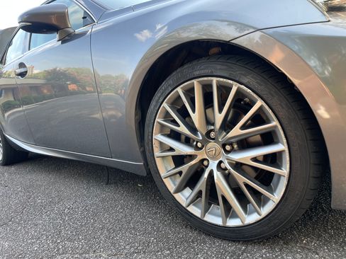 Used 2014 Lexus IS 250 w/ Navigation Package RWD image 6