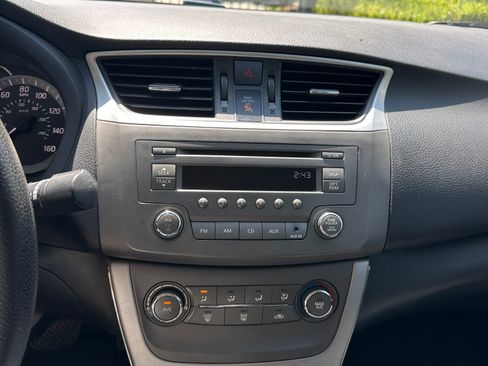 Used 2014 Nissan Sentra SV FWD image 25