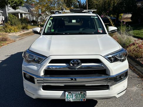 Used 2018 Toyota 4Runner Limited image 2