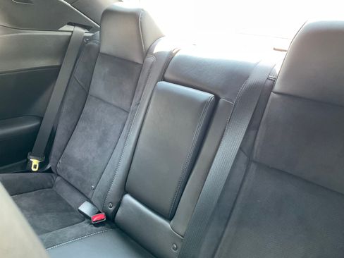 Used 2018 Dodge Challenger R/T Scat Pack RWD image 11