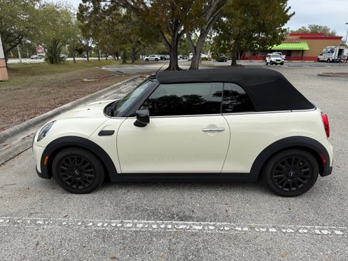 Used 2023 MINI Cooper Convertible FWD image 6