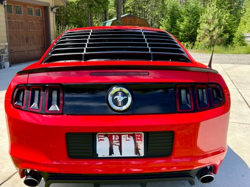 Used 2013 Ford Mustang Boss 302 w/ Boss 302 Accessory Pkg RWD image 4