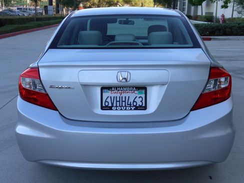 Used 2012 Honda Civic LX image 8