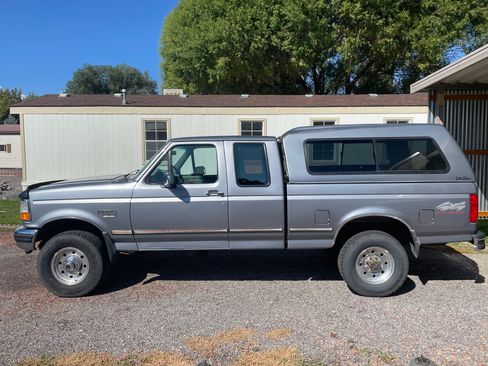 Used 1997 Ford F250 4x4 SuperCab Heavy Duty image 2