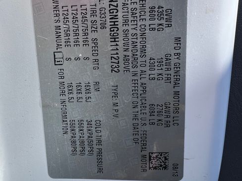 Used 2017 Chevrolet Express 3500 LS image 14