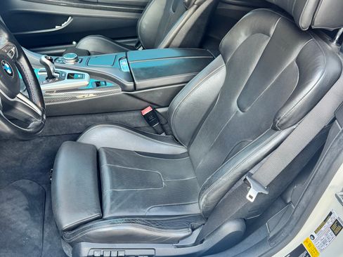 Used 2016 BMW M6 Convertible image 30