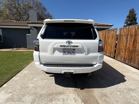 Used 2019 Toyota 4Runner SR5 Premium w/ Convenience Package image 6