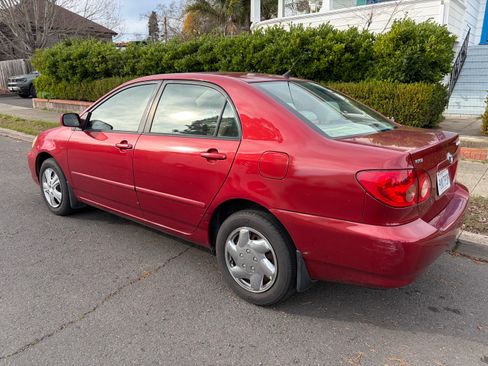 Used 2006 Toyota Corolla LE image 2