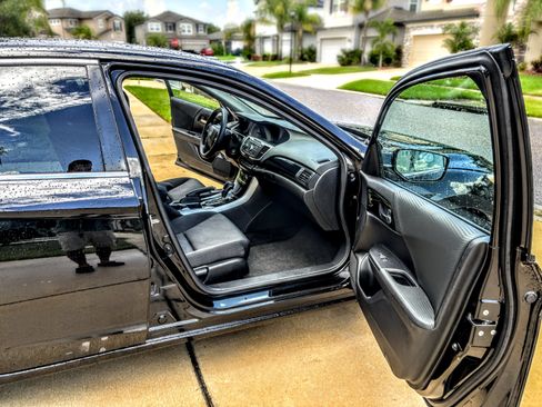 Used 2016 Honda Accord LX image 15