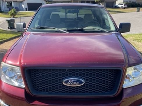 Used 2005 Ford F150 XLT image 2