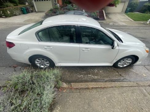 Used 2011 Subaru Legacy 2.5i Premium w/ All-Weather Pkg image 1