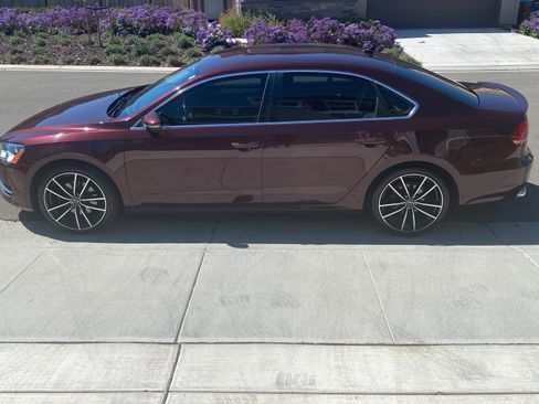 Used 2012 Volkswagen Passat 2.5 SE image 6