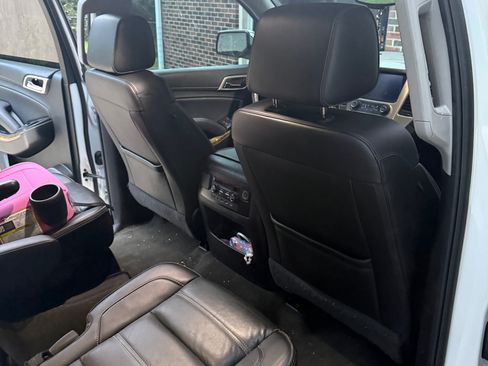 Used 2017 GMC Yukon Denali w/ Open Road Package RWD image 11