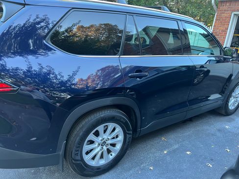 Used 2024 Toyota Grand Highlander AWD image 12