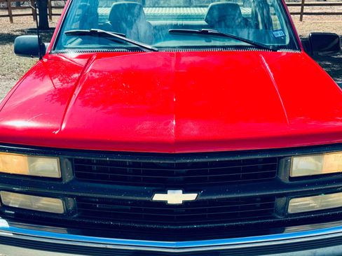 Used 1996 Chevrolet Silverado 1500 2WD Regular Cab image 1