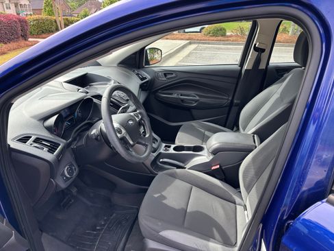 Used 2013 Ford Escape S FWD image 4