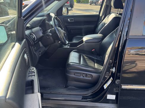 Used 2011 Honda Pilot Touring image 12