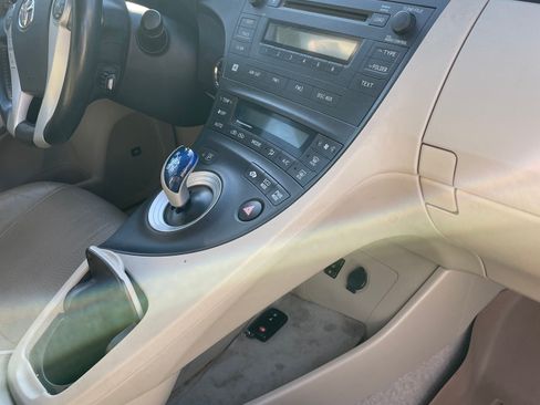 Used 2010 Toyota Prius Five image 15