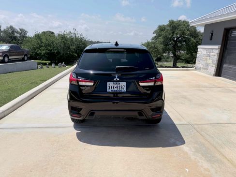Used 2026 Mitsubishi Outlander Sport LE AWD/4WD image 5
