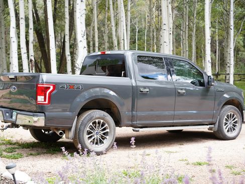 Used 2017 Ford F150 XLT w/ Equipment Group 302A Luxury image 4