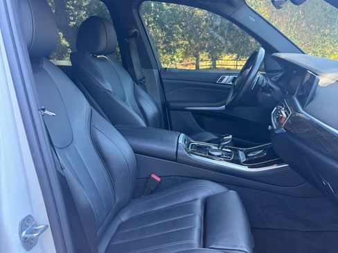 Used 2019 BMW X5 xDrive40i w/ M Sport Package image 10
