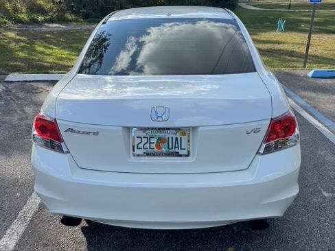 Used 2010 Honda Accord EX-L image 10