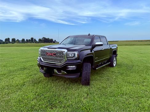 Used 2017 GMC Sierra 1500 Denali AWD/4WD image 4