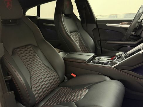 Used 2020 Lamborghini Urus image 8
