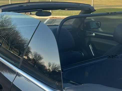 Used 2015 Volkswagen Beetle 1.8T image 9