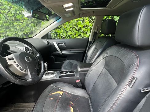 Used 2011 Nissan Rogue SV w/ SL Pkg image 9